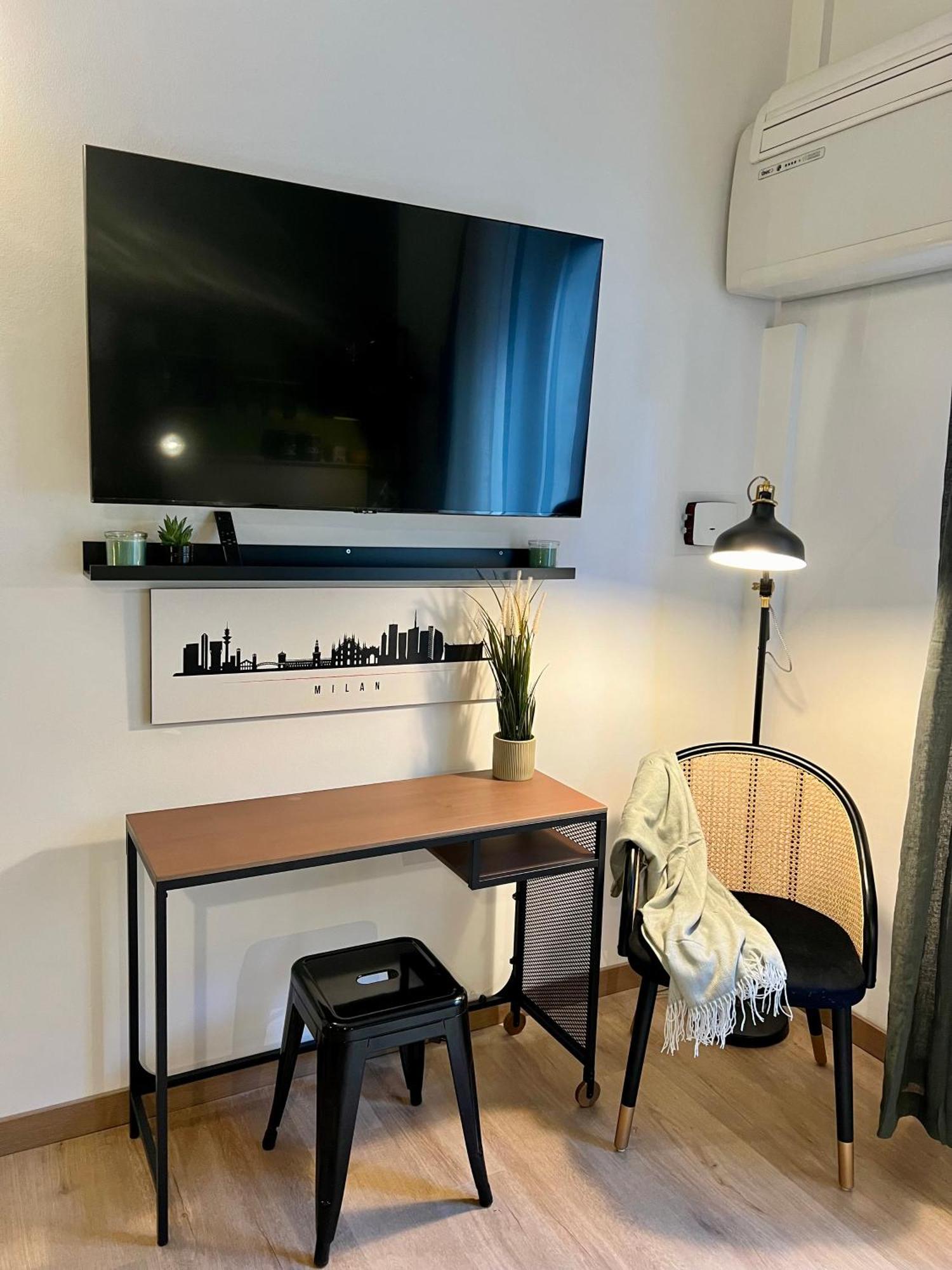 La Bella Milano Charme Apartment 3 Km Away From Duomo/ Netflix & Wi-Fi Included 외부 사진